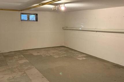 30qm Kellerraum Lagerraum Hobbyraum im Hövelhofer Zentrum zimmer