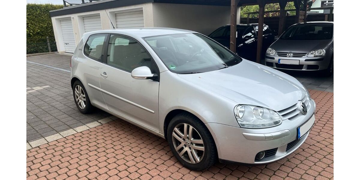 VW Golf 56.000 km 5.400 &euro; Bad Salzuflen 32107