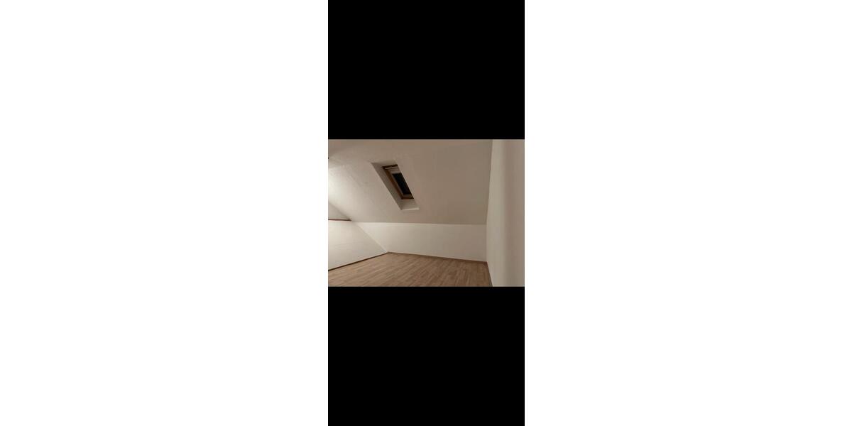 Dachgeschoßwohnung Bielefeld Schildesche - 2 Zimmer, 35 m&sup2;, 450&euro; | Angebot:25766922