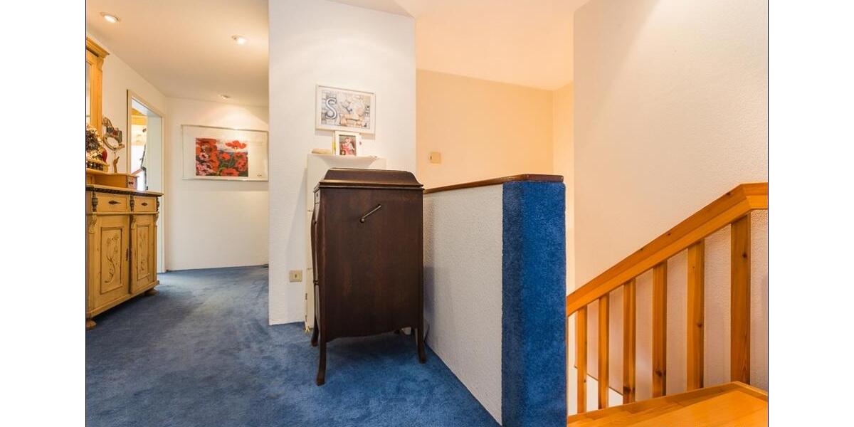 Einfamilienhaus Bielefeld Heepen - 5 Zimmer, 196 m&sup2;, 1.695&euro; | Angebot:25546567