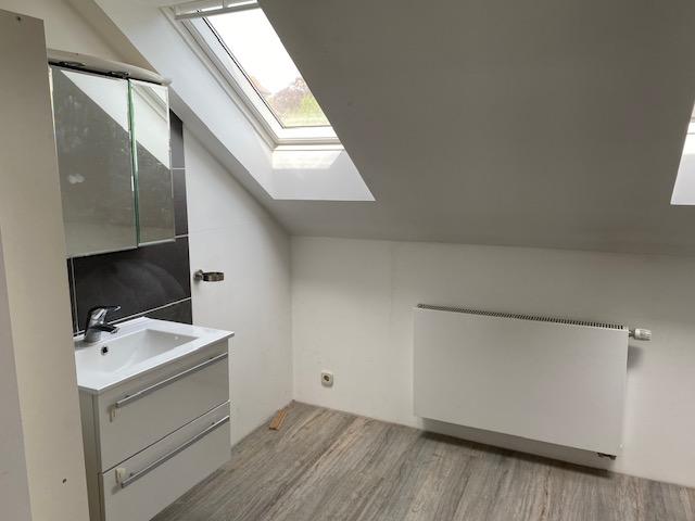 Dachgeschoßwohnung Detmold Hiddesen - 3.5 Zimmer, 62 m&sup2;, 520&euro; | Angebot:26335327