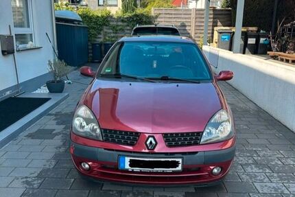 Renault Clio 204.000 km 1.500 &euro; Bielefeld 33647