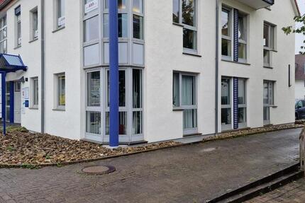 Moderne neuwertige repräsentative Praxis- und Büroräume zu mieten zimmer