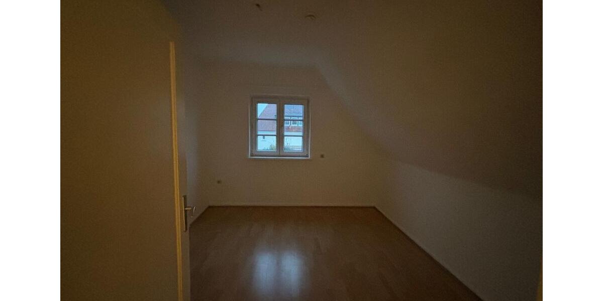 Dachgeschoßwohnung Bad Oeynhausen - 2 Zimmer, 32 m&sup2;, 352&euro; | Angebot:26522240
