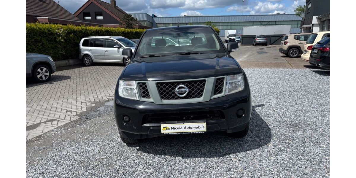 Nissan Navara 245.899 km 11.750 &euro; Versmold 33775