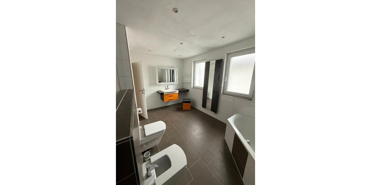 Einfamilienhaus Gütersloh - 5 Zimmer, 156 m&sup2;, 1.450&euro; | Angebot:25764234