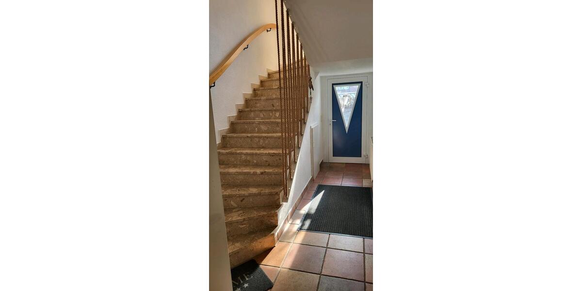 Etagenwohnung Gütersloh Isselhorst - 5 Zimmer, 95 m&sup2;, 1.400&euro; | Angebot:25642606