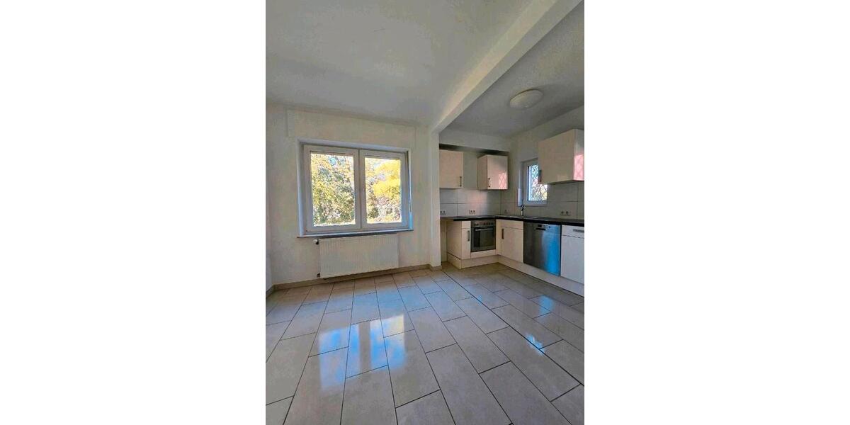Doppelhaushälfte Spenge - 7 Zimmer, 200 m&sup2;, 1.800&euro; | Angebot:26481027