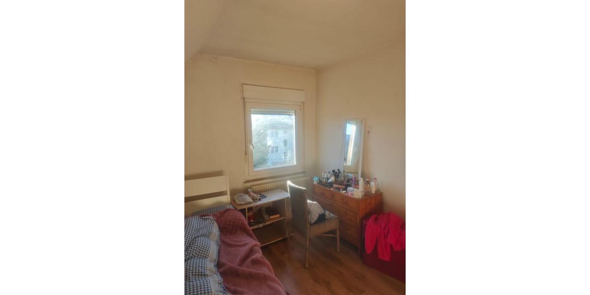 Dachgeschoßwohnung Bielefeld Brackwede - 2 Zimmer, 32 m&sup2;, 67.000&euro; | Angebot:26740945
