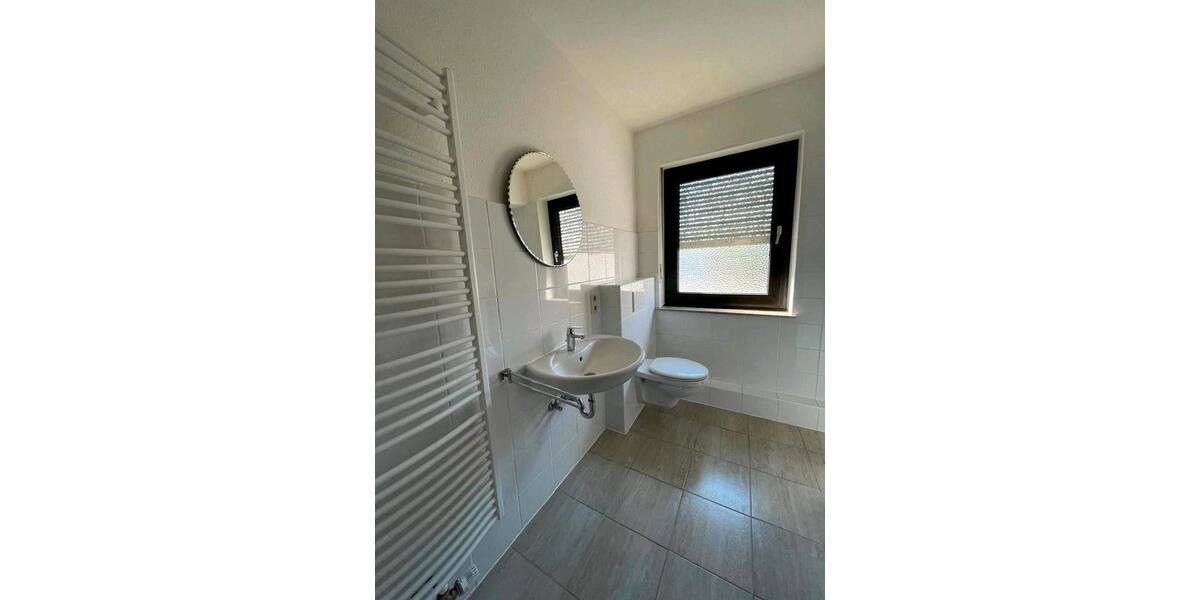 Dachgeschoßwohnung Hiddenhausen - 3 Zimmer, 70 m&sup2;, 153.000&euro; | Angebot:26407367