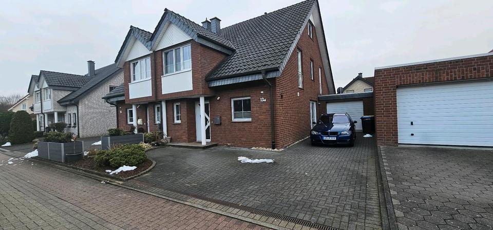 Doppelhaushälfte Versmold - 6 Zimmer, 136 m&sup2;, 1.200&euro; | Angebot:25208858