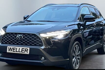 Toyota Corolla Cross 23.000 km 29.649 &euro; Herford 32049