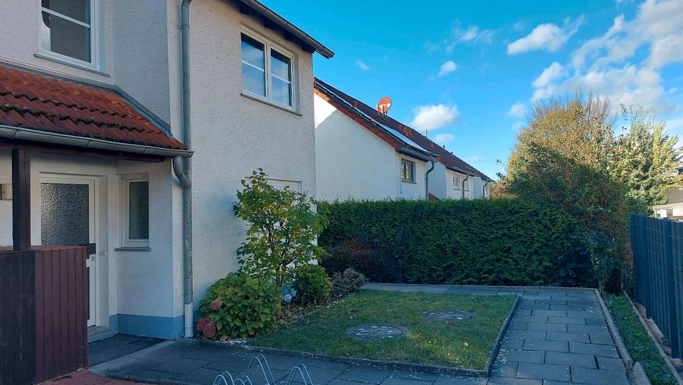 Reihenhaus Lemgo - 5 Zimmer, 121 m&sup2;, 265.000&euro; | Angebot:24880662