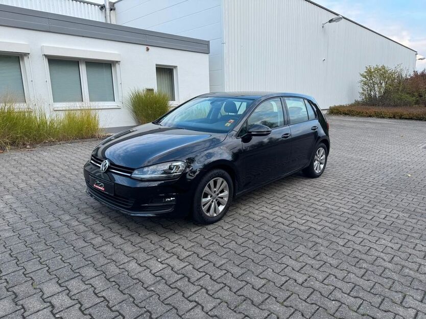 VW Golf 122.000 km 7.990 € Rödinghausen 32289