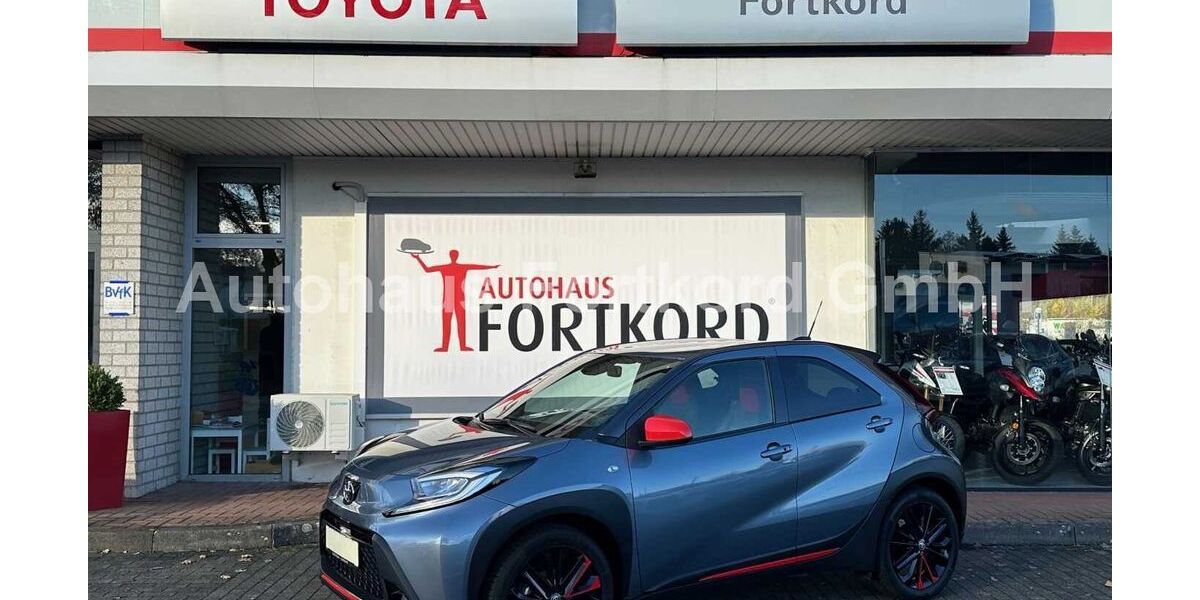 Toyota Aygo (X) 9.490 km 19.290 &euro; Bielefeld 33689