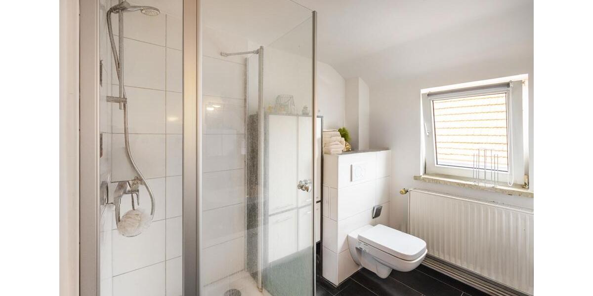 Dachgeschoßwohnung Bielefeld Schildesche - 3 Zimmer, 52 m&sup2;, 650&euro; | Angebot:26506480
