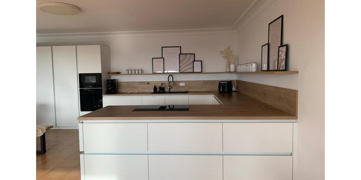 Erdgeschoßwohnung Halle - 3.5 Zimmer, 176 m&sup2;, 1.496&euro; | Angebot:25759255