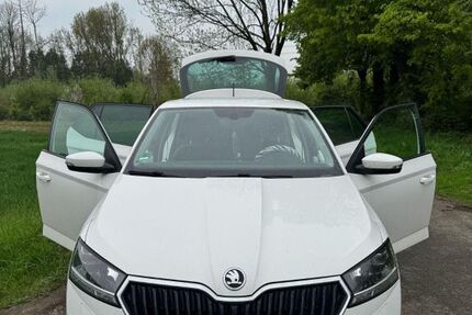 Skoda Fabia 82.000 km 9.700 &euro; Hilter 49176