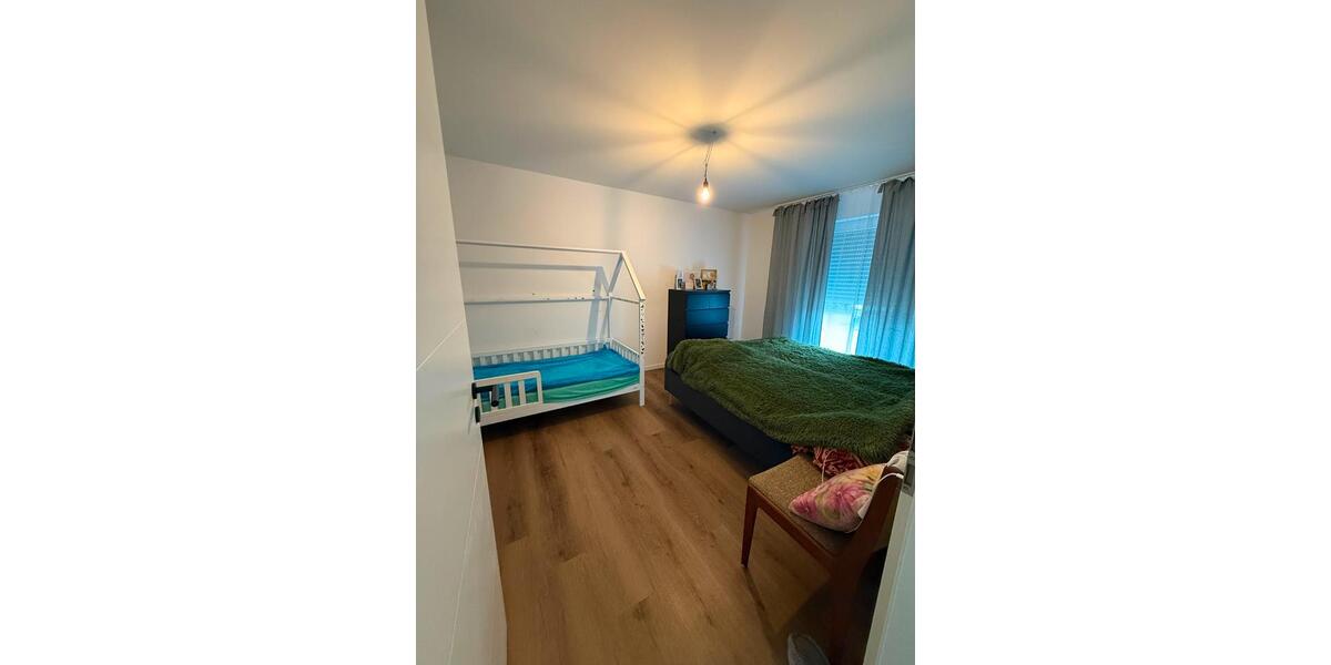 Erdgeschoßwohnung Detmold - 2 Zimmer, 72 m&sup2;, 865&euro; | Angebot:26610415