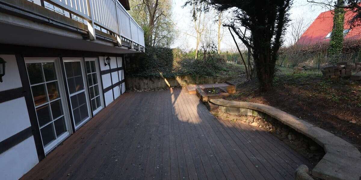 RESERVIERT! Exklusive Villa mit Wellnessbereich, Pool & großem Grundstück - Villa Hüllhorst | Angebot:27308745