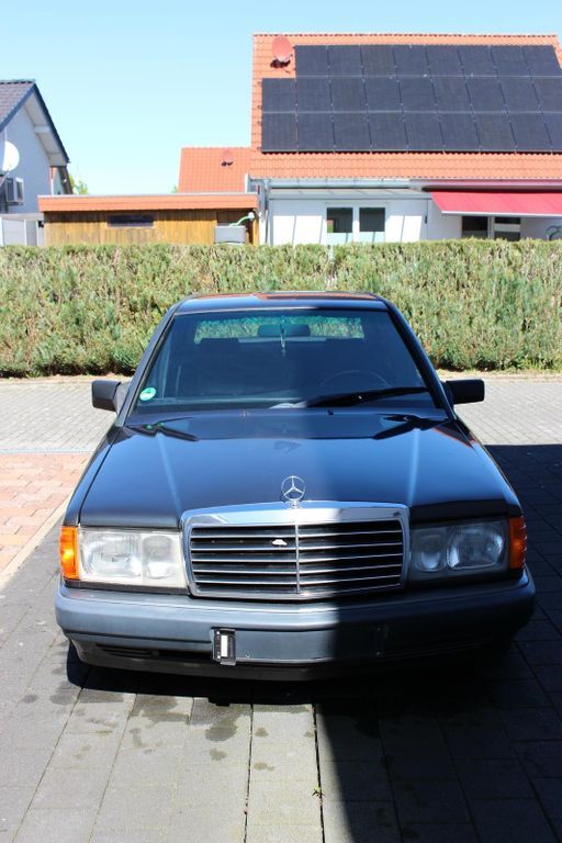 Mercedes-Benz 190 235.922 km 6.150 € Lemgo 32657
