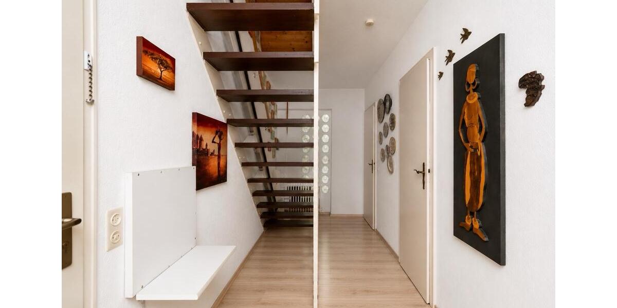 Erdgeschoßwohnung Detmold - 5 Zimmer, 114 m&sup2;, 220.000&euro; | Angebot:27096120