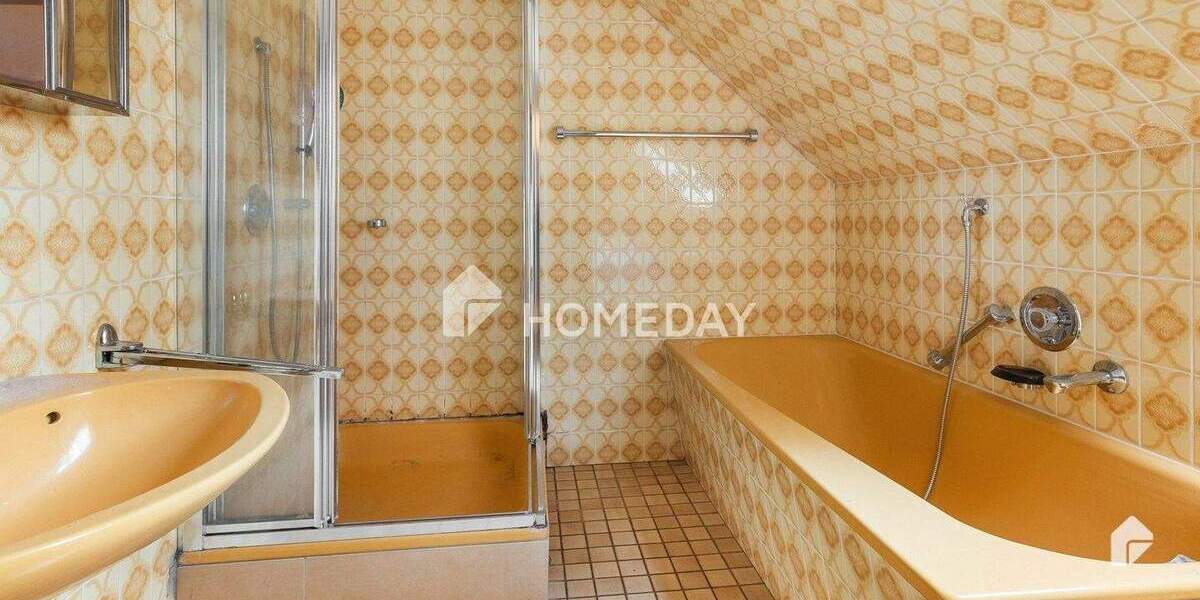 Mehrfamilienhaus, Wohnhaus Leopoldshöhe Bechterdissen - 7 Zimmer, 200 m&sup2;, 399.000&euro; | Angebot:25694119