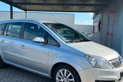 Opel Zafira 246.053 km 2.499 € Enger 32130