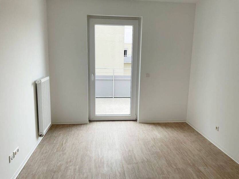 Direkt einziehen und WOHNFÜHLEN! 3 Zimmer mit Balkon! Moderne Ausstattung, Tageslichtbad, Aufzug