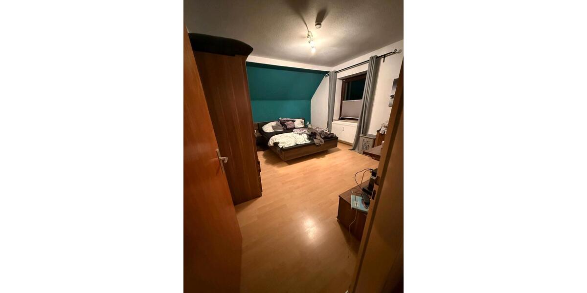 Etagenwohnung Detmold Hakedahl - 3 Zimmer, 80 m&sup2;, 840&euro; | Angebot:25837273