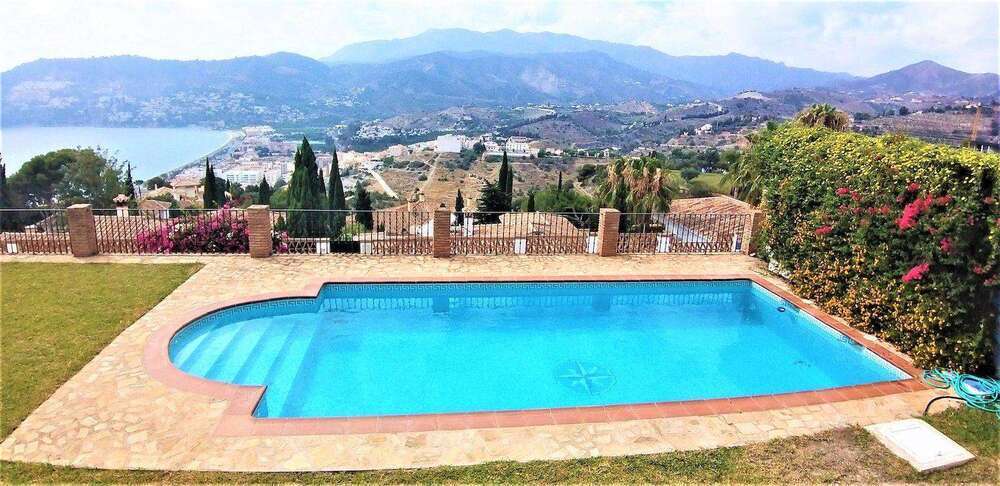 Haus zum Kaufen in Almuñécar 1.650.000 € 661 m²