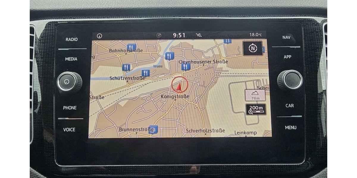 VW Golf Sportsvan 1.5 TSI Highline NAVI LED AHK ACC 128.150 km 15.990 &euro; Löhne 32584