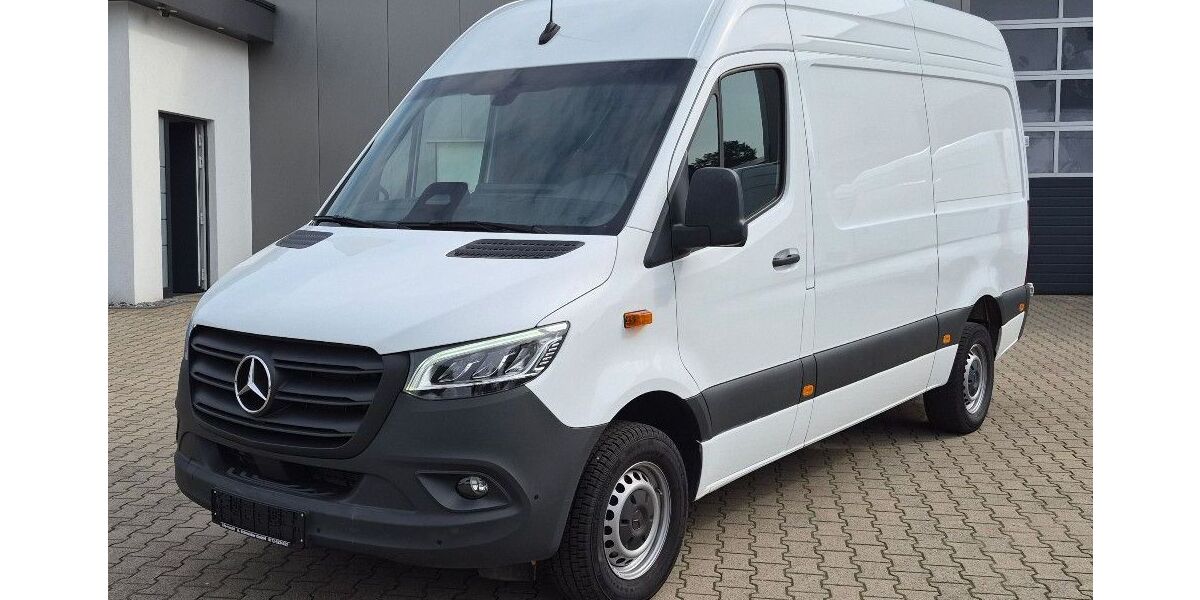 Mercedes-Benz Sprinter 44.381 km 43.911 &euro; Halle (Westf) 33790