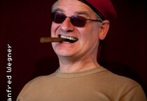 Ausbilder Schmidt - Unkraut vergeht nicht - 25 Jahre Anschiss Ausbilder Schmidt - Unkraut vergeht nicht - 25 Jahre Anschiss
