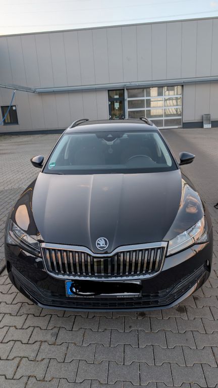 Skoda Superb 76.000 km 21.500 € Bielefeld 33719