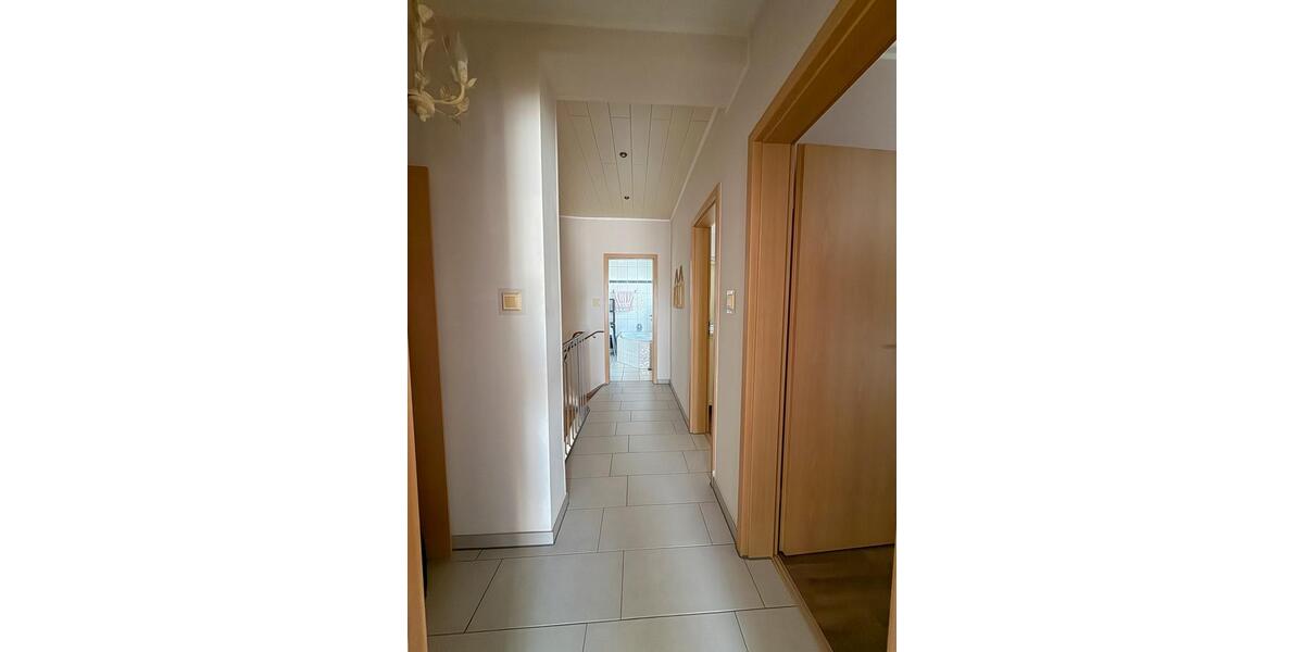 Reihenhaus Oerlinghausen - 4 Zimmer, 110 m&sup2;, 320.000&euro; | Angebot:27409891