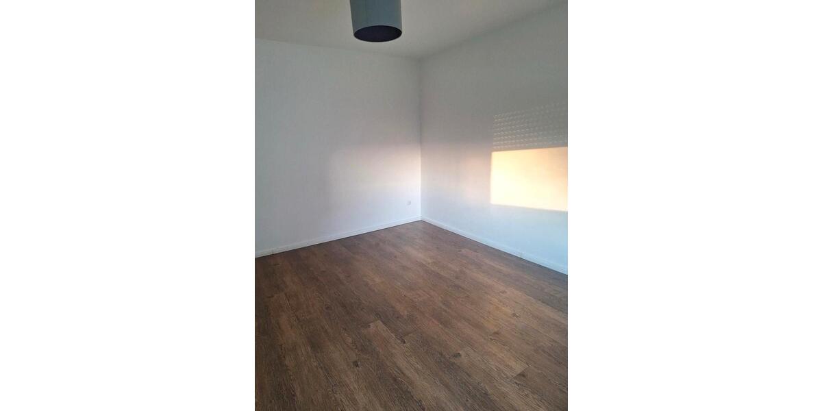 Erdgeschoßwohnung Hiddenhausen - 3 Zimmer, 83 m&sup2;, 750&euro; | Angebot:26414776