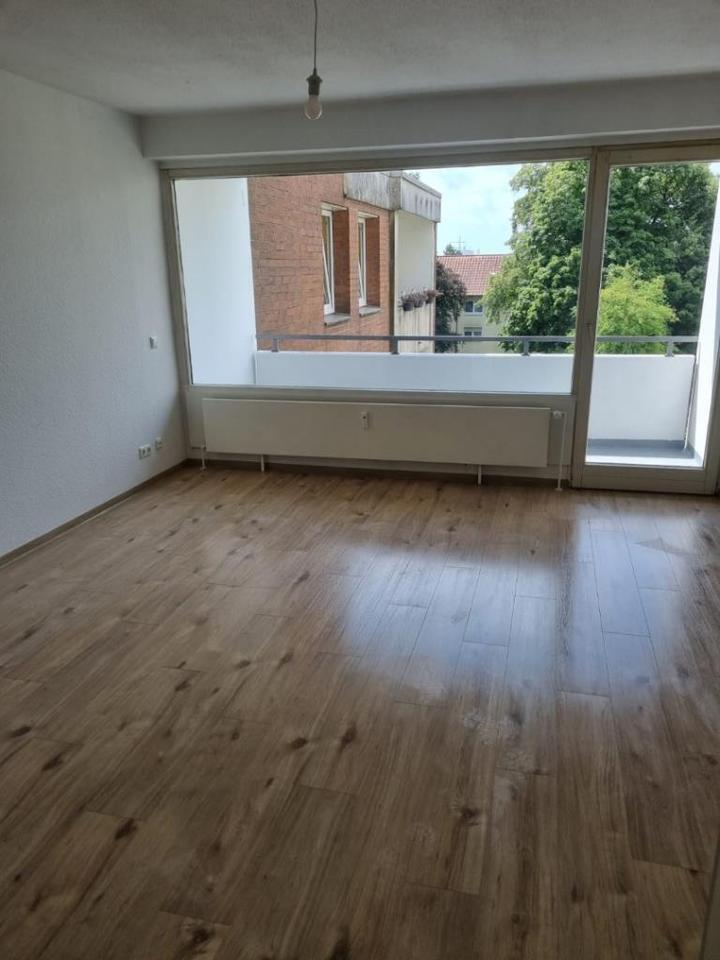 Gemütliche Etagenwohnung in Bielefeld zu vermieten! 2 ZKb + Balkon