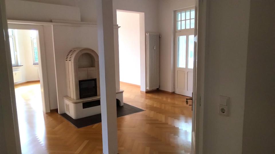 Villa Detmold Hiddesen - 12 Zimmer, 460 m&sup2;, 860.000&euro; | Angebot:25303259
