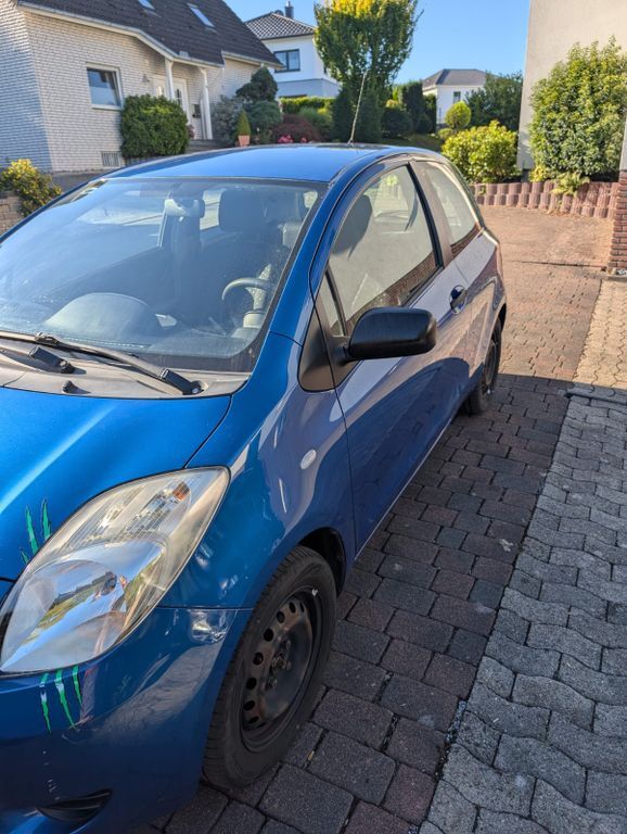 Yaris