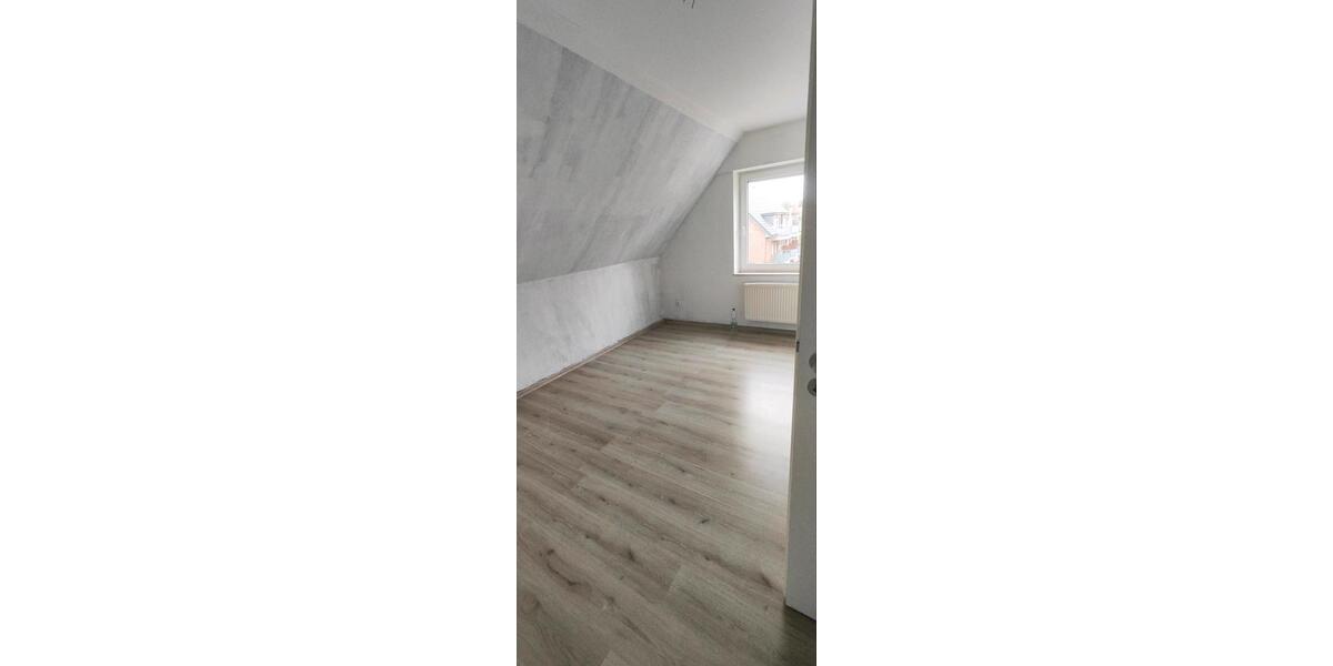 Dachgeschoßwohnung Herford Falkendiek - 4 Zimmer, 71 m&sup2;, 735&euro; | Angebot:26375183