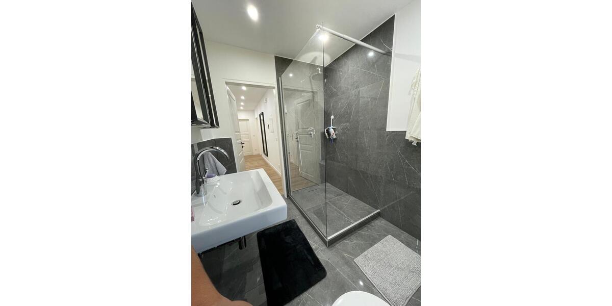 Kernsanierte | 3-Zimmer-EG-Wohnung - PROVISIONSFREI 3 zimmer