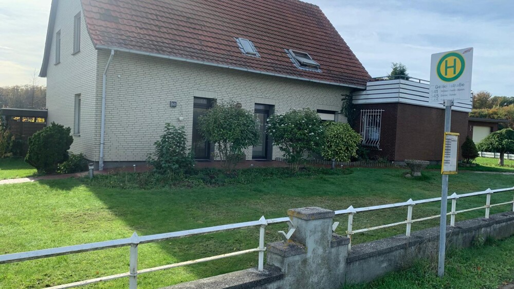 Wohnen am Ortsrand von Bünde mit vielen Nutzungsmöglichkeiten - Natur gleich neben der Haustür - Zweifamilienhaus Bünde Bad Randringhausen | Angebot:26478907