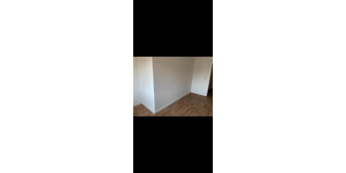 Etagenwohnung Hüllhorst - 3.5 Zimmer, 105 m&sup2;, 740&euro; | Angebot:25500890