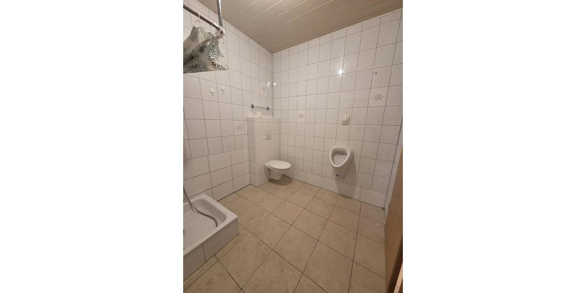 Erdgeschoßwohnung Löhne - 4 Zimmer, 111 m&sup2;, 1.300&euro; | Angebot:25790471