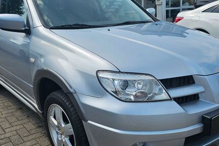 Mitsubishi Outlander 90.000 km 2.999 &euro; Bielefeld 33659