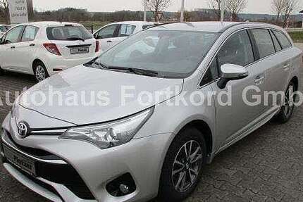 Toyota Avensis 64.980 km 18.390 &euro; Bielefeld 33689