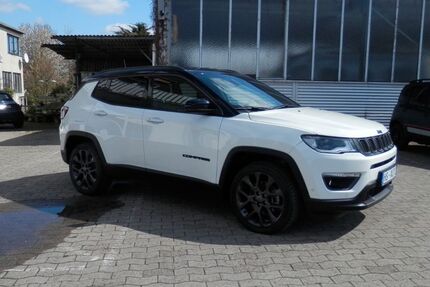 Jeep Compass 60.106 km 21.990 &euro; Bünde 32257