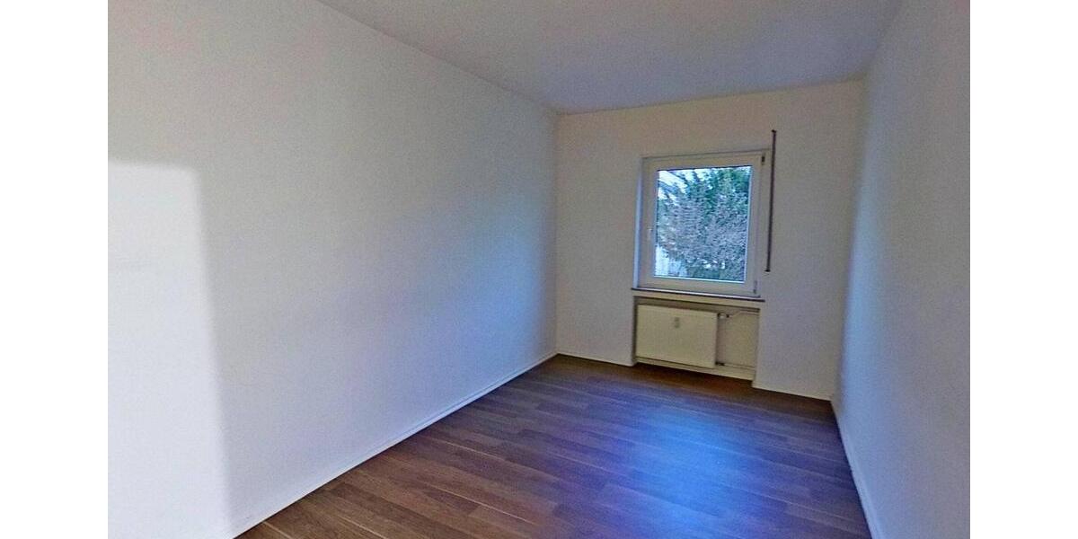 Geräumige 3-Zimmer-Wohnung mit BALKON und Tageslichtbad 3 zimmer