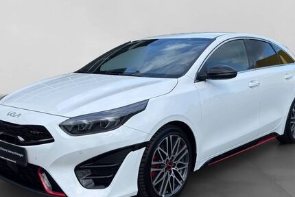 Kia pro ceed / ProCeed 71.888 km 23.390 &euro; Detmold 32758